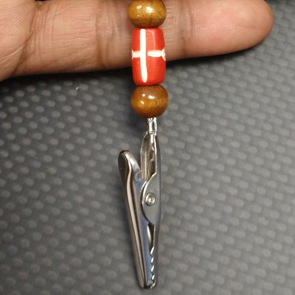 🪶 Beaded Roach Clips - Picture 4 of 6